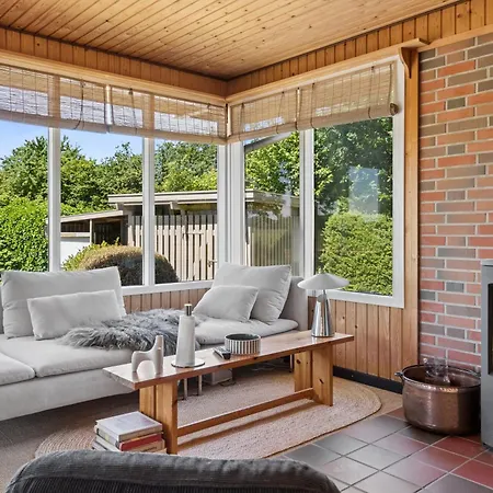 Сasa de vacaciones Charming Near And Nature Brenderup